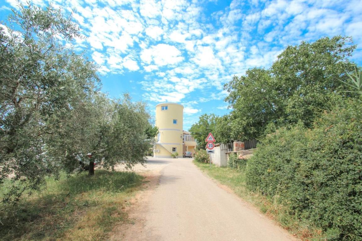 Silos Mare Apartment Novigrad  Exterior photo